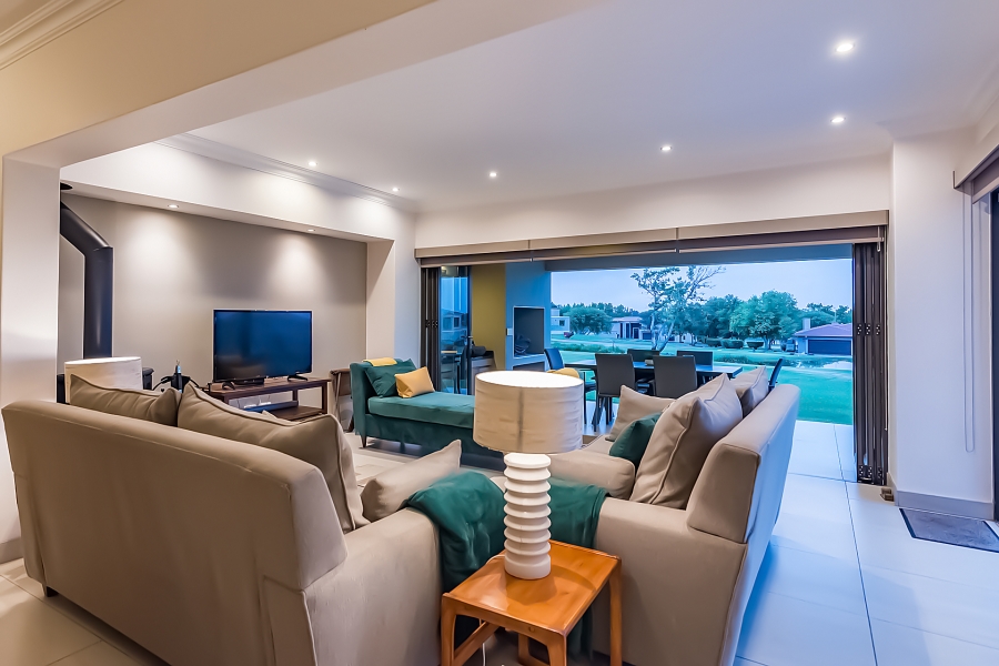 5 Bedroom Property for Sale in Club Milos Estate Free State